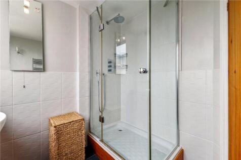 Main Ensuite