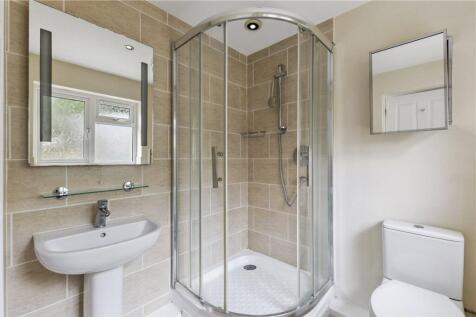 Main Ensuite