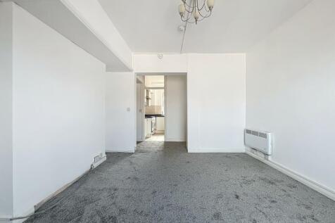 Studio / Living Room