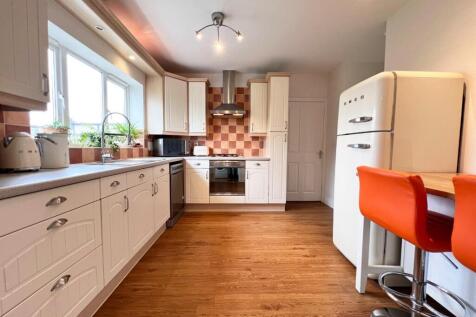 Kitchen / Breakfast Room
