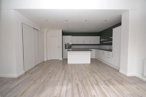 Open Plan Kitchen / Dining Room