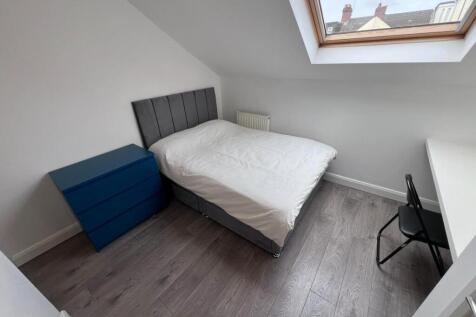 Double Bedroom
