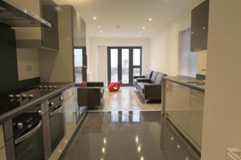 Communal Kitchen / Lounge