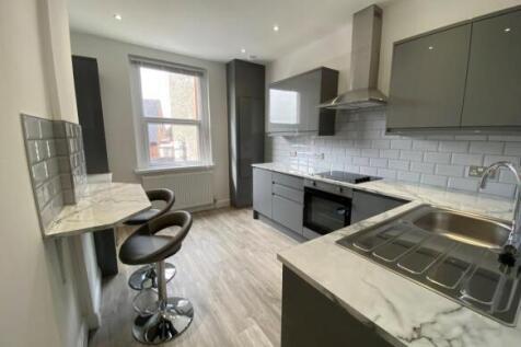 Kitchen / Breakfast Room
