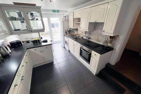 Communal Kitchen