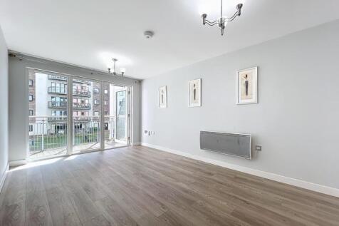 Living/Dining Area