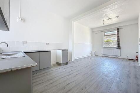 Flat 2 - Lounge / Kitchen