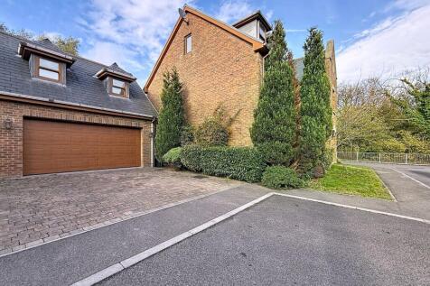 Garage &amp; Parking