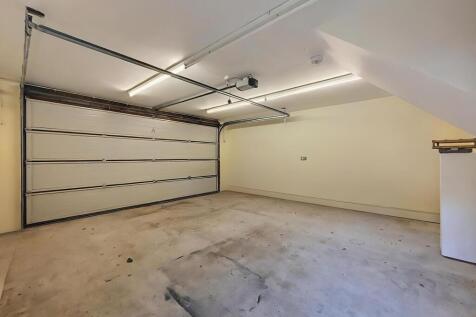 Doulbe Garage