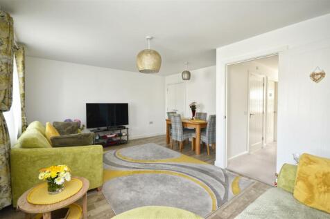 Sitting / Dining Room