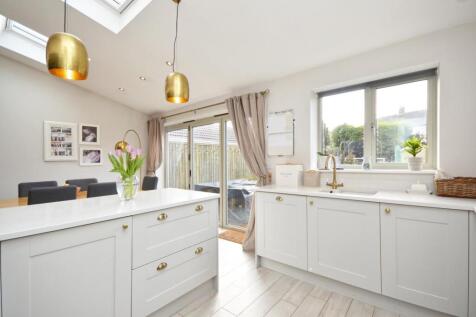 Open Plan Living Area/Kitchen