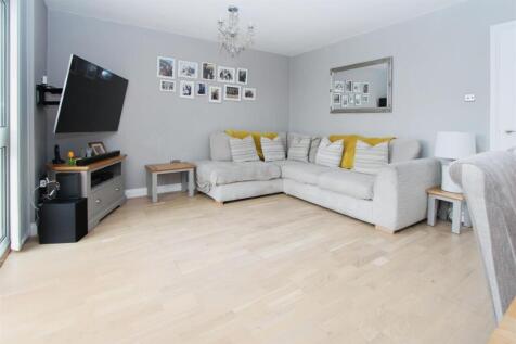 Sitting / Dining Room