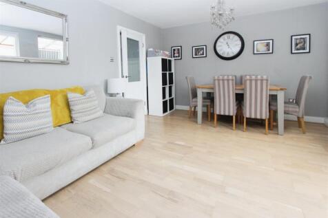 Sitting / Dining Room