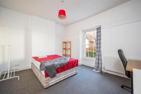 _DYL8001_Bed1.jpg