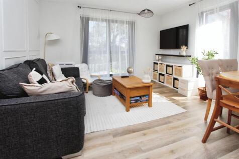Open Plan Living/Kitchen