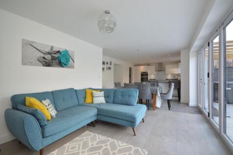 Open Plan Kitchen/Dining/Family Room