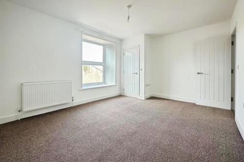 9dc65b48-bedroom1edited.jpg