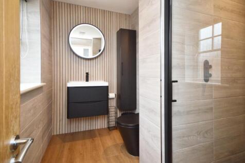 En Suite Shower Room
