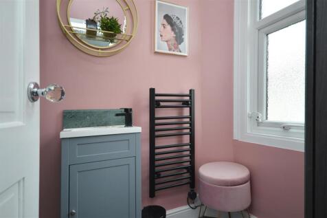 Ensuite Shower Room