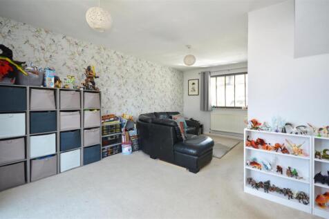 Sitting / Dining Room