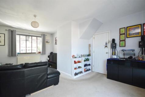 Sitting / Dining Room