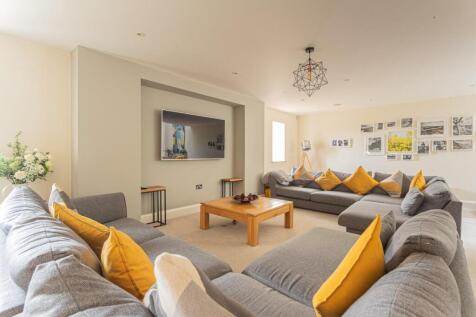 Sitting/Dining/Family Room