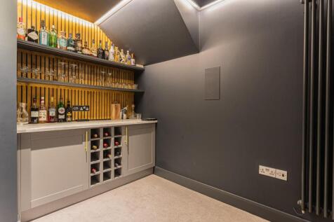 Cinema Room/Bar (Sound Proofed)
