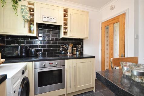 Kitchen / Breakfast Room