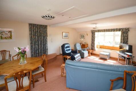 Sitting/Dining Room