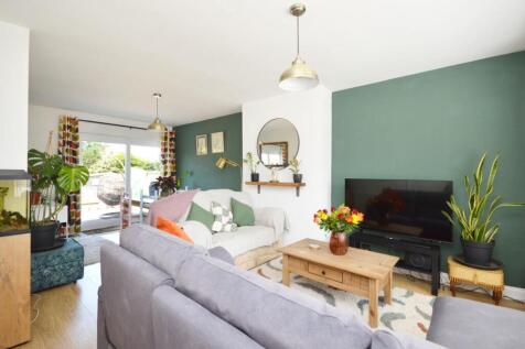 Sitting/Dining Room