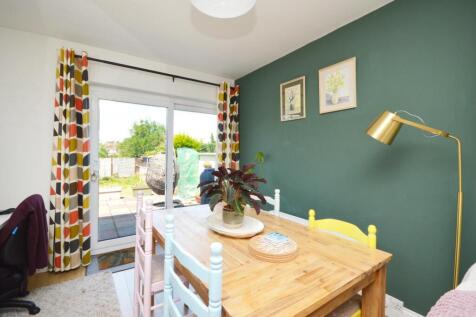 Sitting/Dining Room