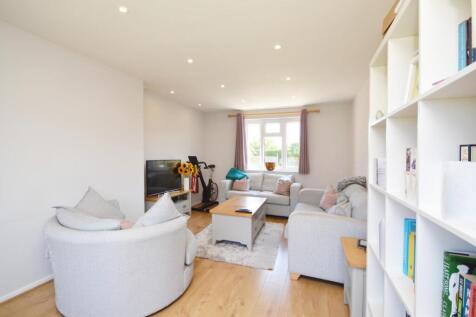 Lounge / Dining Room
