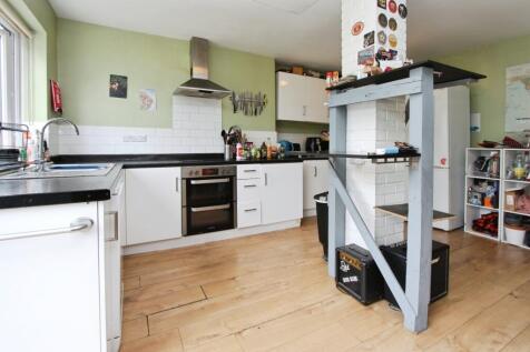 pbox-kitchen-308427.JPG