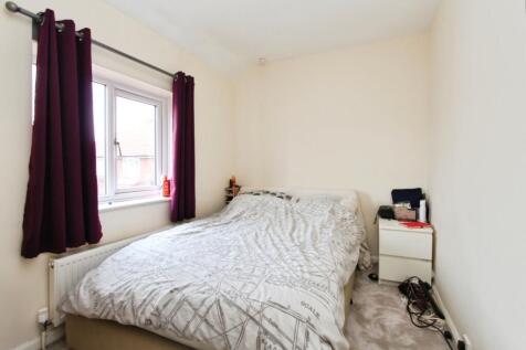 pbox-bedroom-308427.JPG