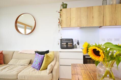 Kitchen/Living Area