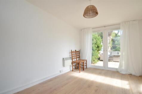 Garden Room / Office / Annexe