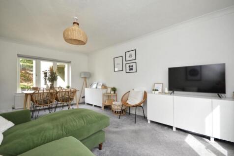 lounge 2.jpg