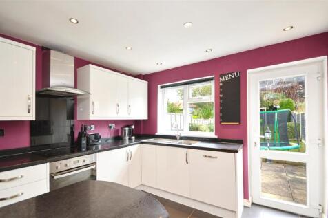 Kitchen / Breakfast Room