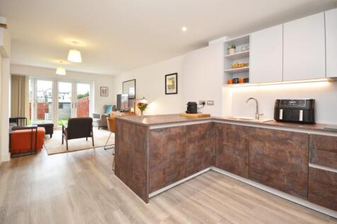 Open Plan Kitchen/Dining/Family Room