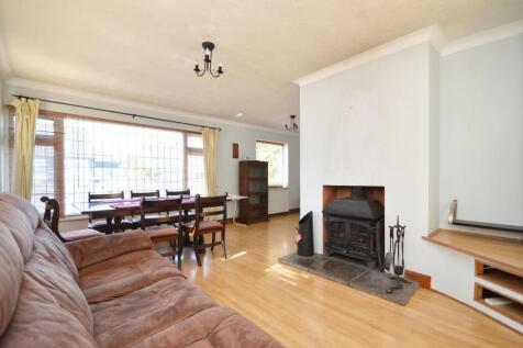 Sitting/Dining Room