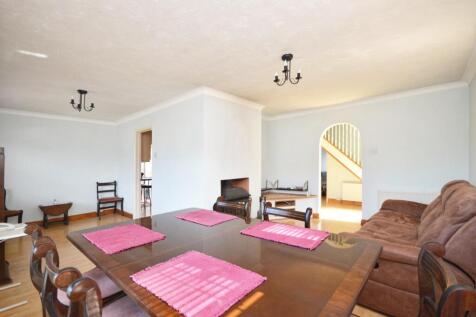 Sitting/Dining Room