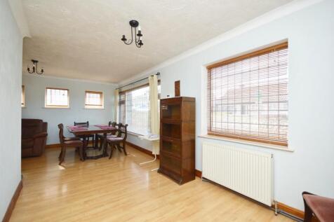 Sitting/Dining Room