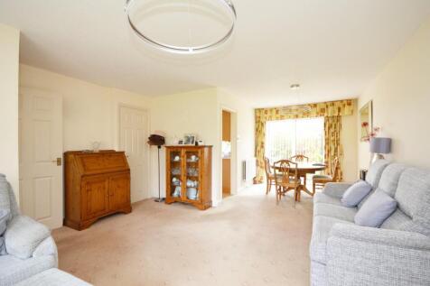 Sitting/Dining Room