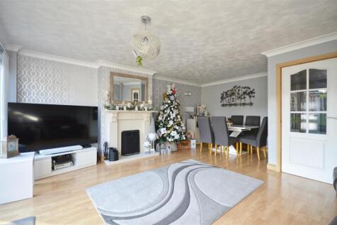 Sitting / Dining Room