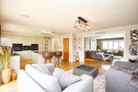 Open Plan Kitchen/Breakfast Room