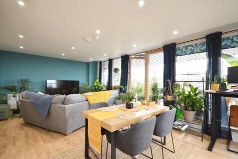 Sitting/Dining Room/Kitchen