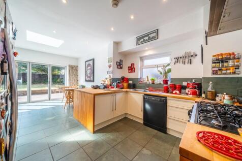 Property Image 4