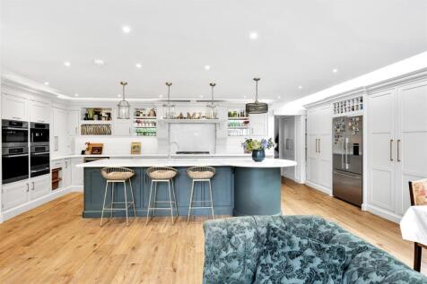 27-Roundwood-Close-10.jpg