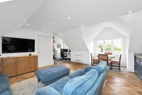 27-Roundwood-Close-15.jpg