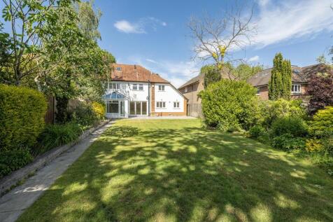 15-Roundwood-park-12.jpg